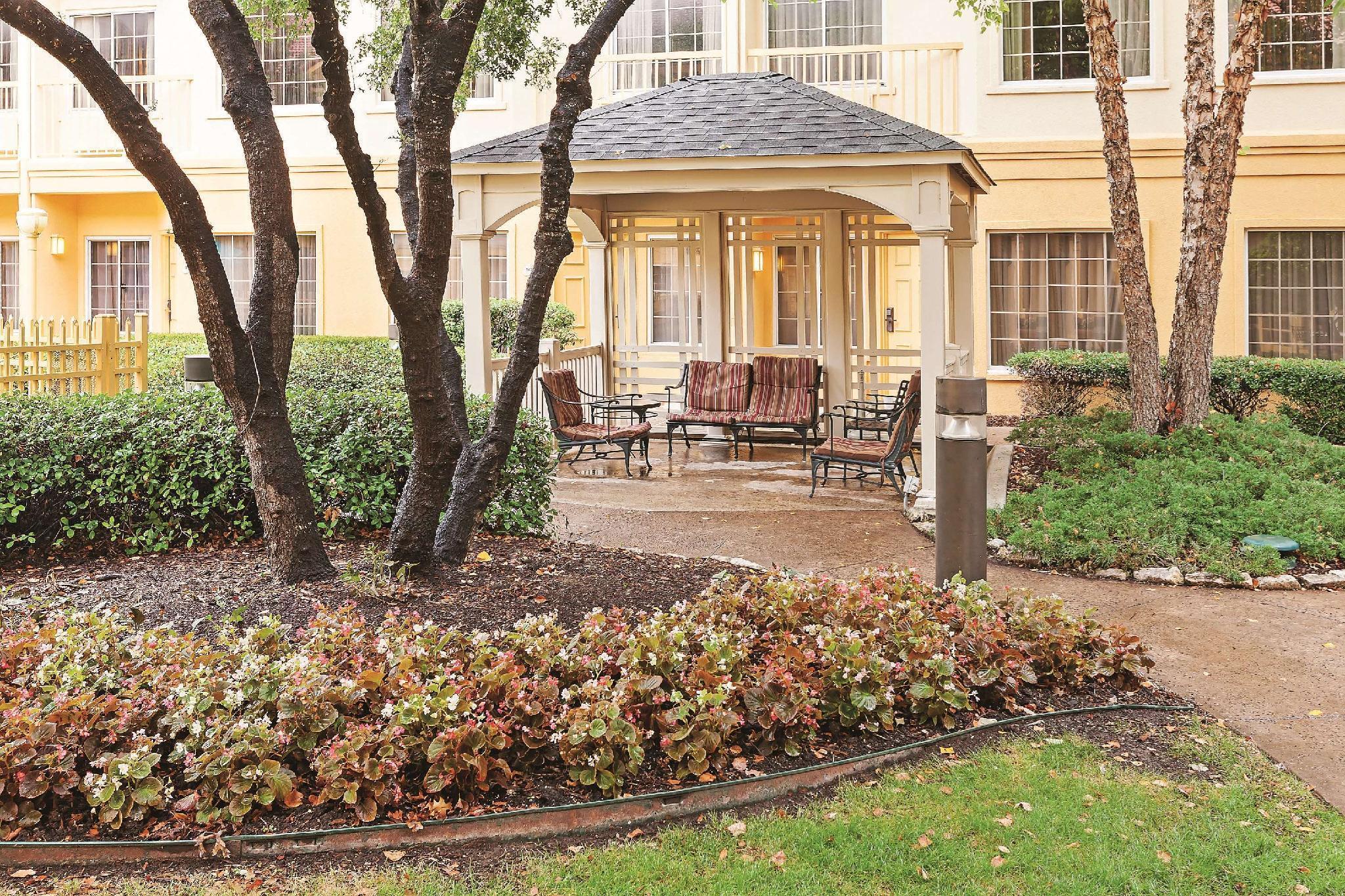 La Quinta By Wyndham Dallas - Addison Galleria Eksteriør bilde