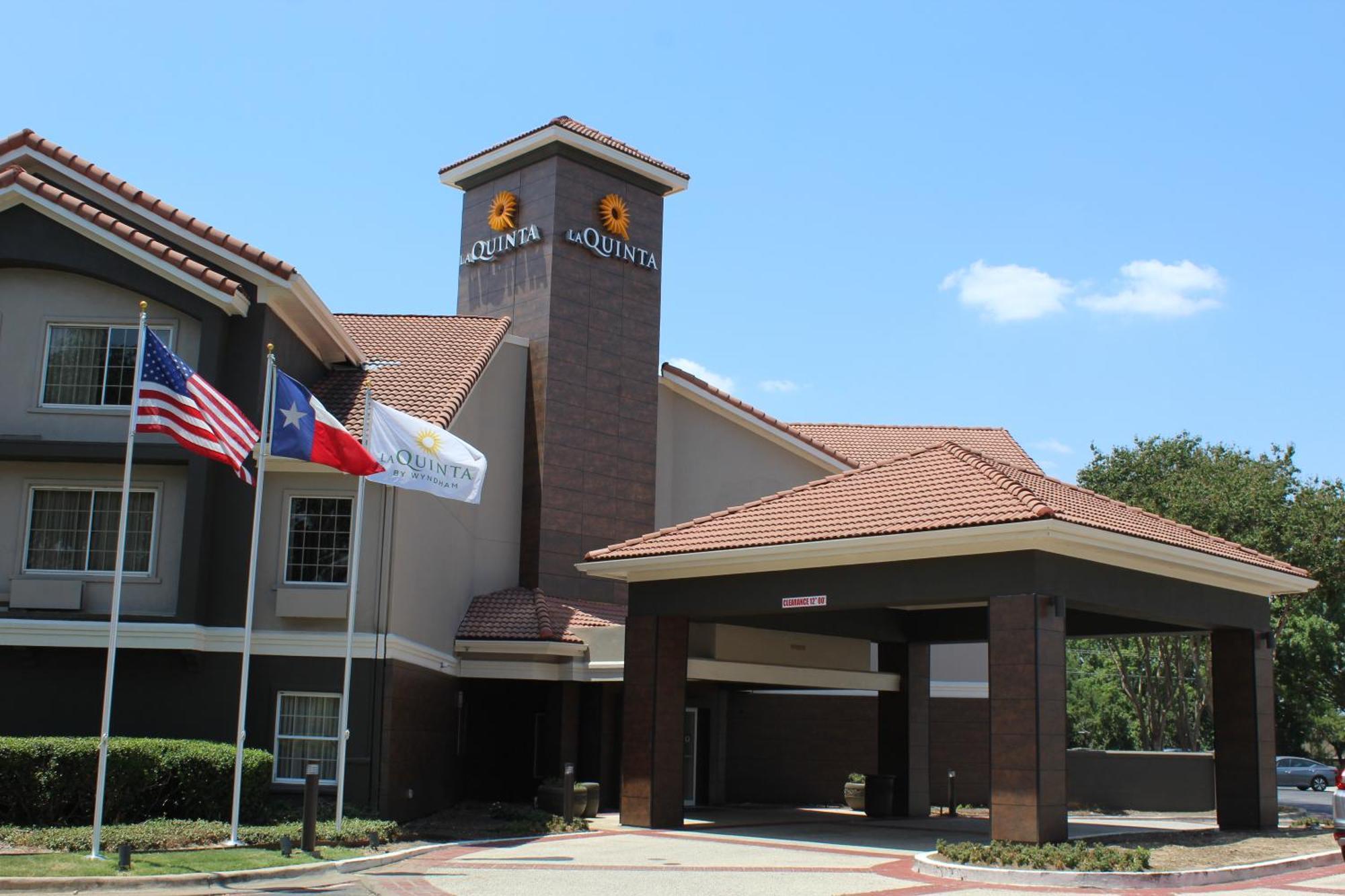 La Quinta By Wyndham Dallas - Addison Galleria Eksteriør bilde