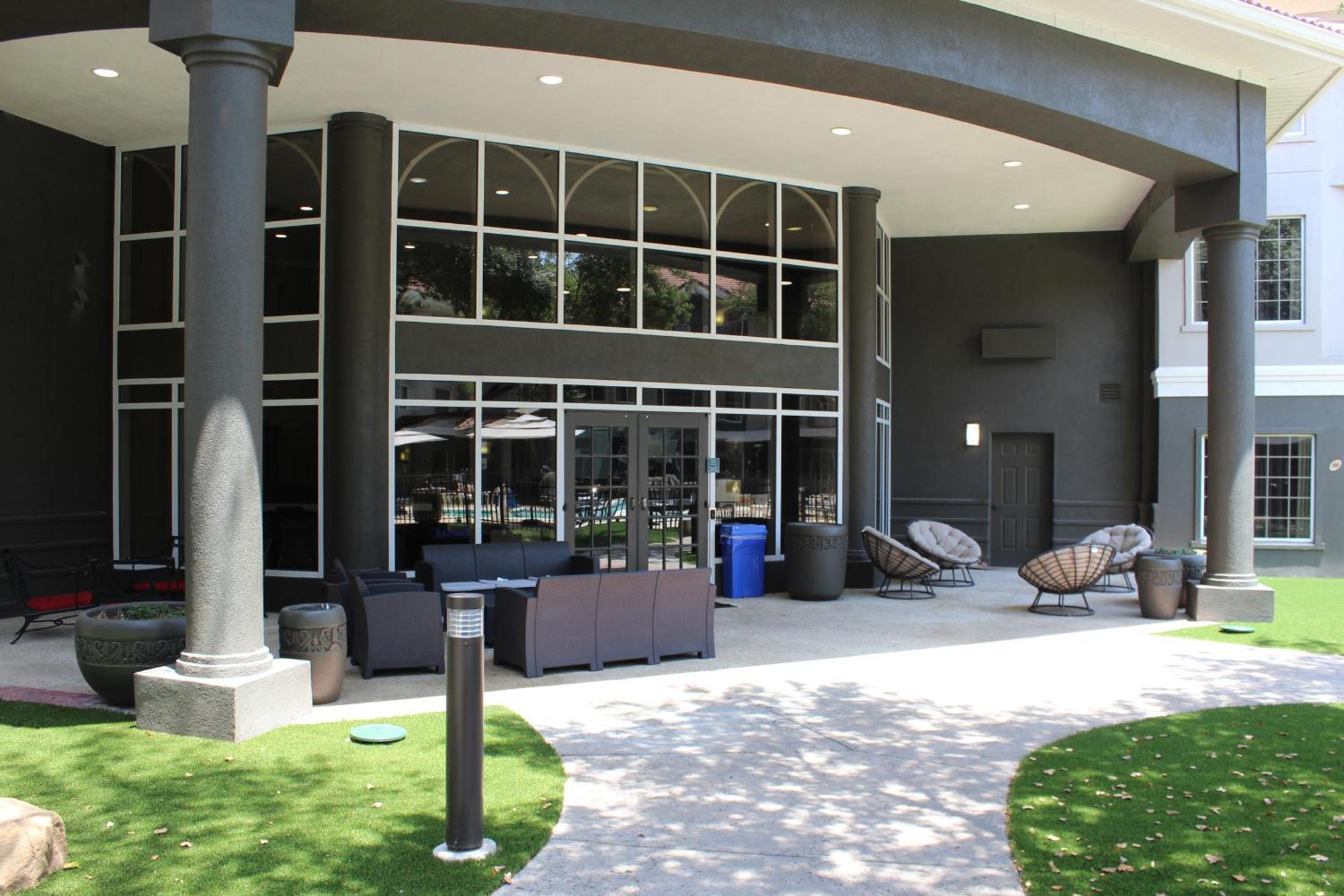 La Quinta By Wyndham Dallas - Addison Galleria Eksteriør bilde