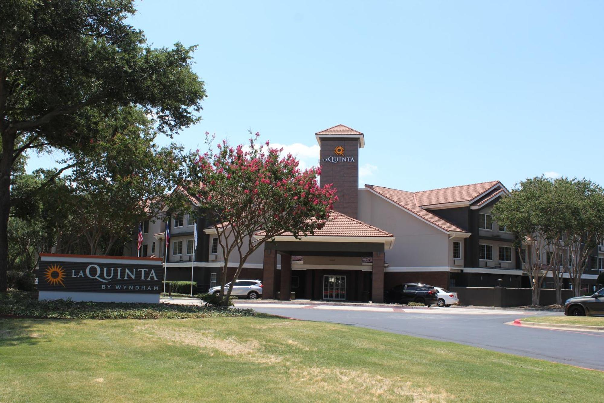La Quinta By Wyndham Dallas - Addison Galleria Eksteriør bilde
